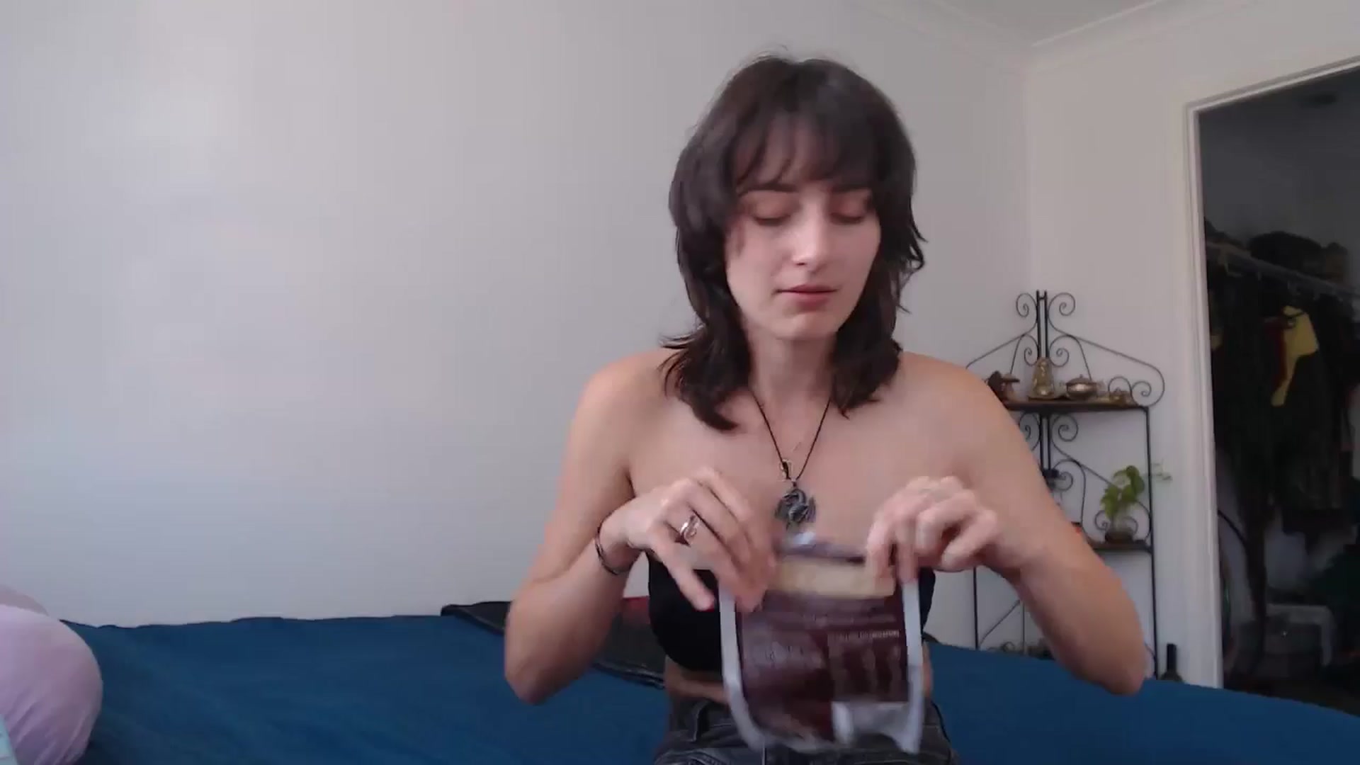 Gallery image thumbnail from Saskia's myfreecams stream on, 09/20/2024, 01:07 image 6 of 20