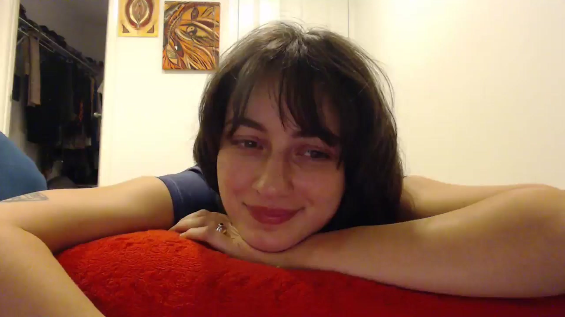 Gallery image thumbnail from Saskia's myfreecams stream on, 10/17/2024, 09:27 image 16 of 20