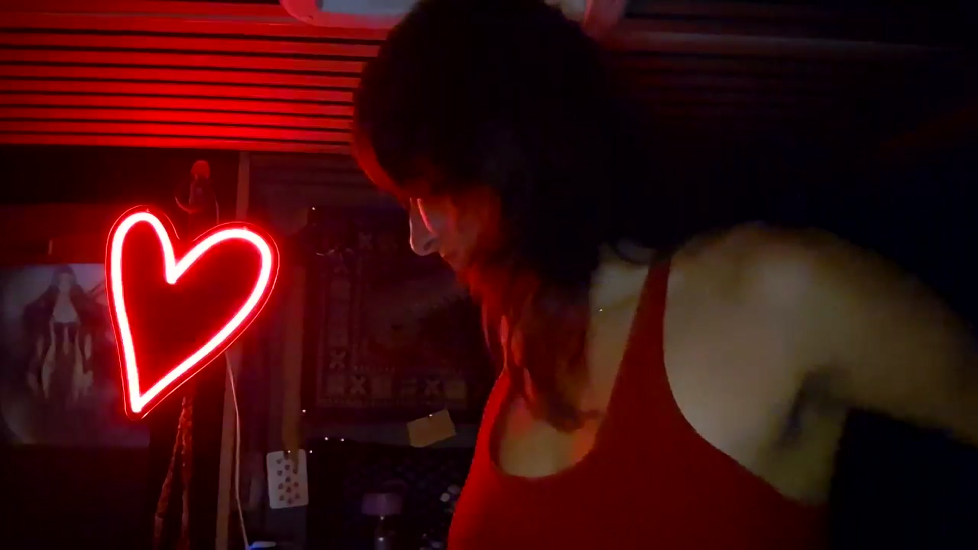 Gallery image thumbnail from Saskia's myfreecams stream on, 03/22/2025, 12:25 image 11 of 20