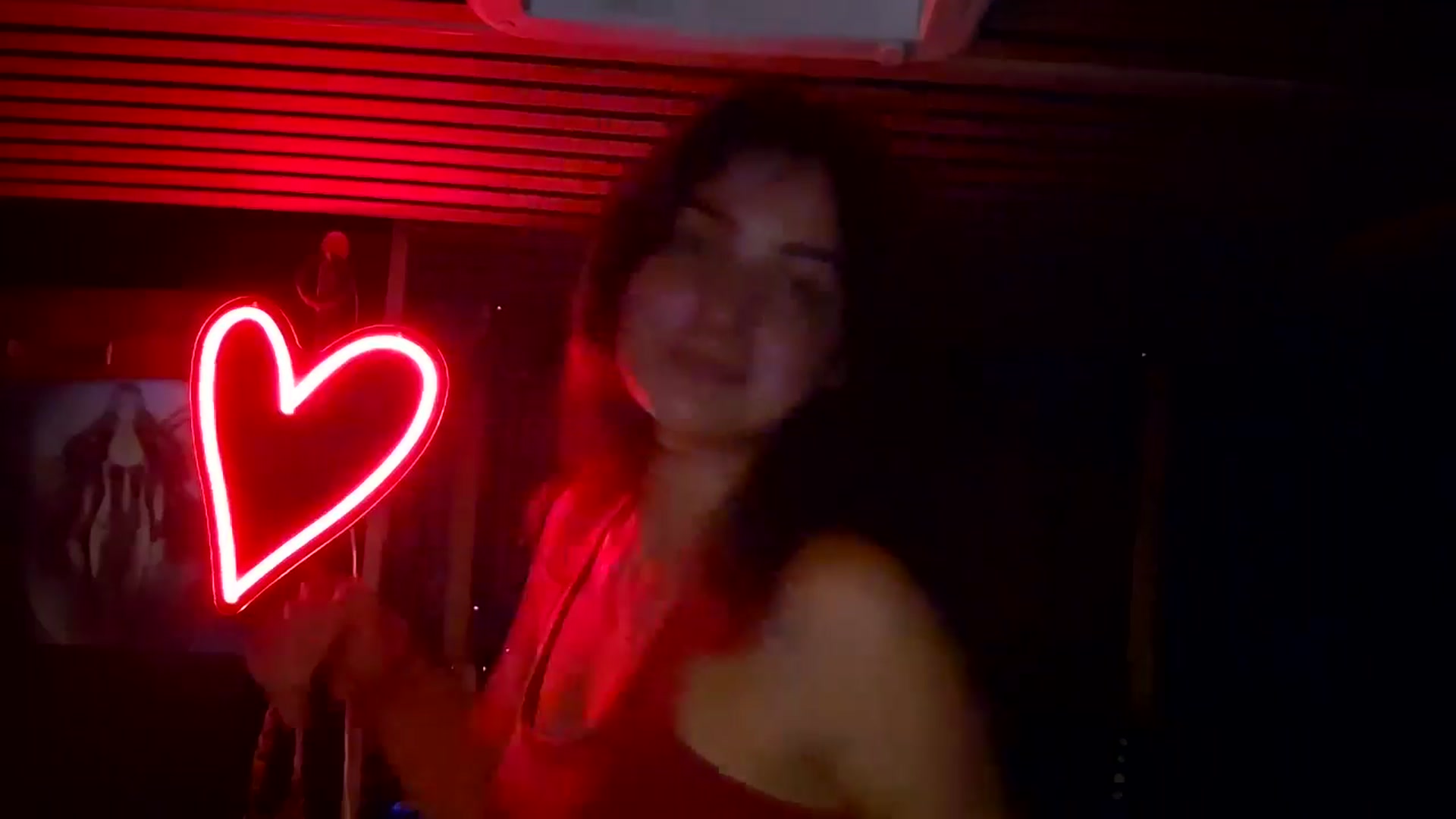 Gallery image thumbnail from Saskia's myfreecams stream on, 03/22/2025, 12:25 image 16 of 20