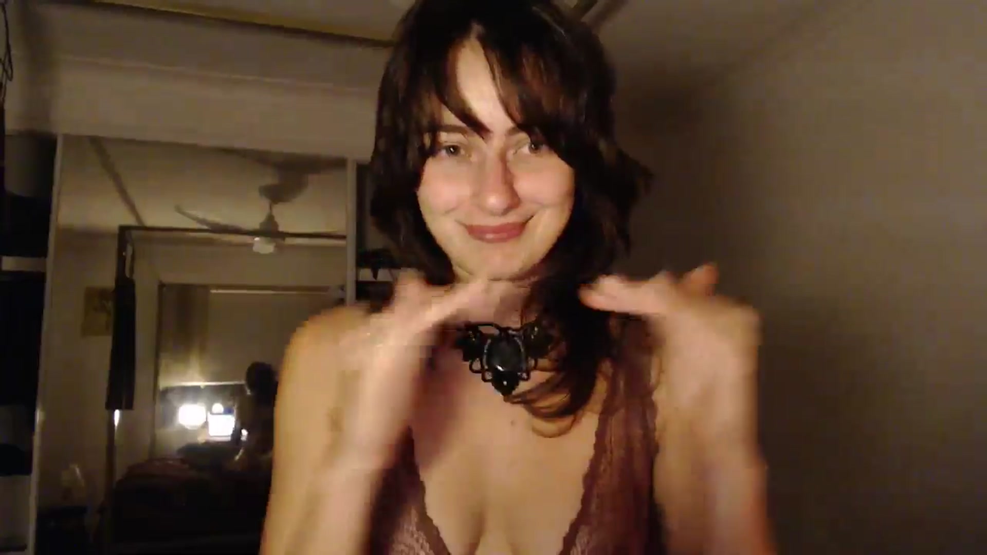 Gallery image thumbnail from Saskia's myfreecams stream on, 05/02/2025, 10:55 image 19 of 20
