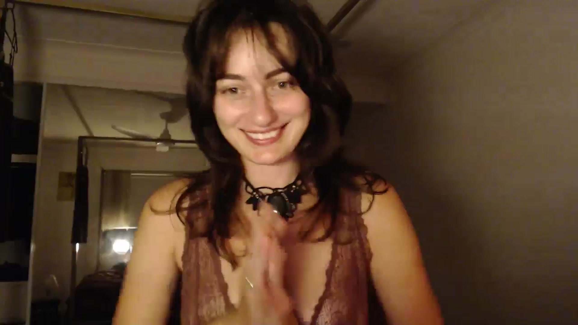 Gallery image thumbnail from Saskia's myfreecams stream on, 05/02/2025, 10:55 image 9 of 20