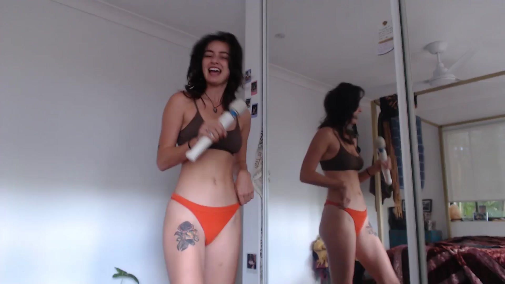 Gallery image thumbnail from Saskia's myfreecams stream on, 05/26/2025, 01:56 image 10 of 20
