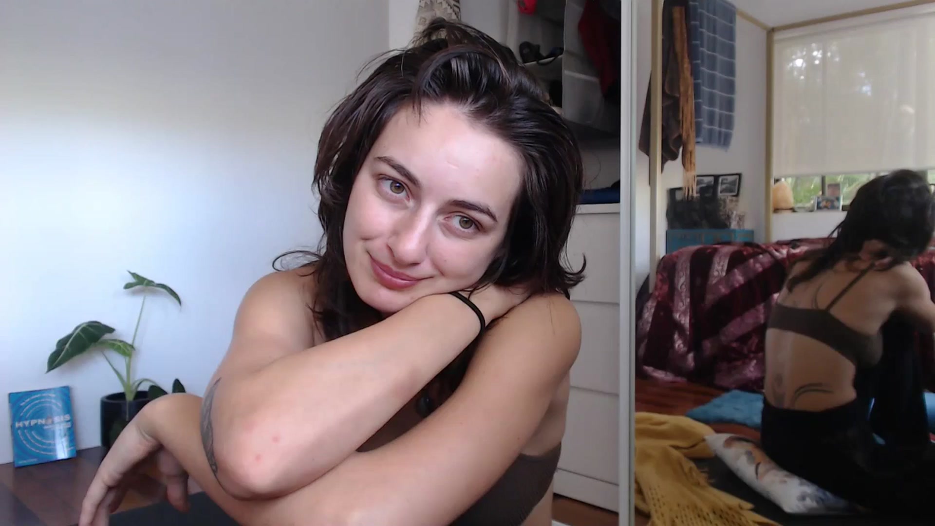 Gallery image thumbnail from Saskia's myfreecams stream on, 05/26/2025, 03:36 image 6 of 20