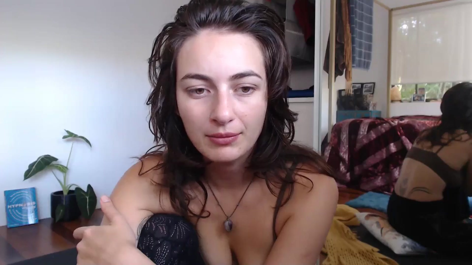 Gallery image thumbnail from Saskia's myfreecams stream on, 05/26/2025, 03:36 image 13 of 20
