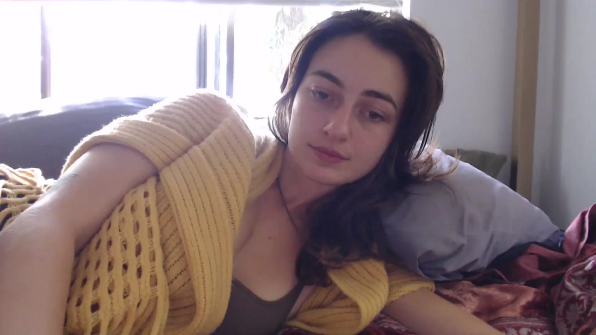 Gallery image thumbnail from Saskia's myfreecams stream on, 05/26/2025, 04:15 image 2 of 20