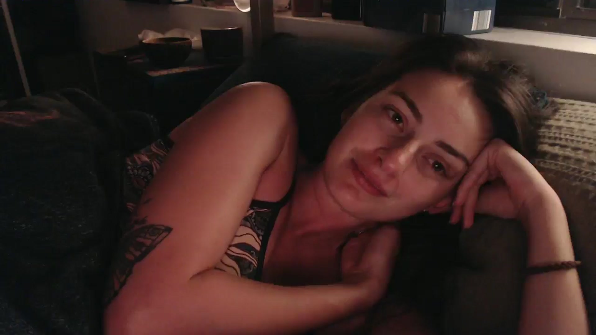 Gallery image thumbnail from Saskia's myfreecams stream on, 10/07/2025, 13:04 image 10 of 20