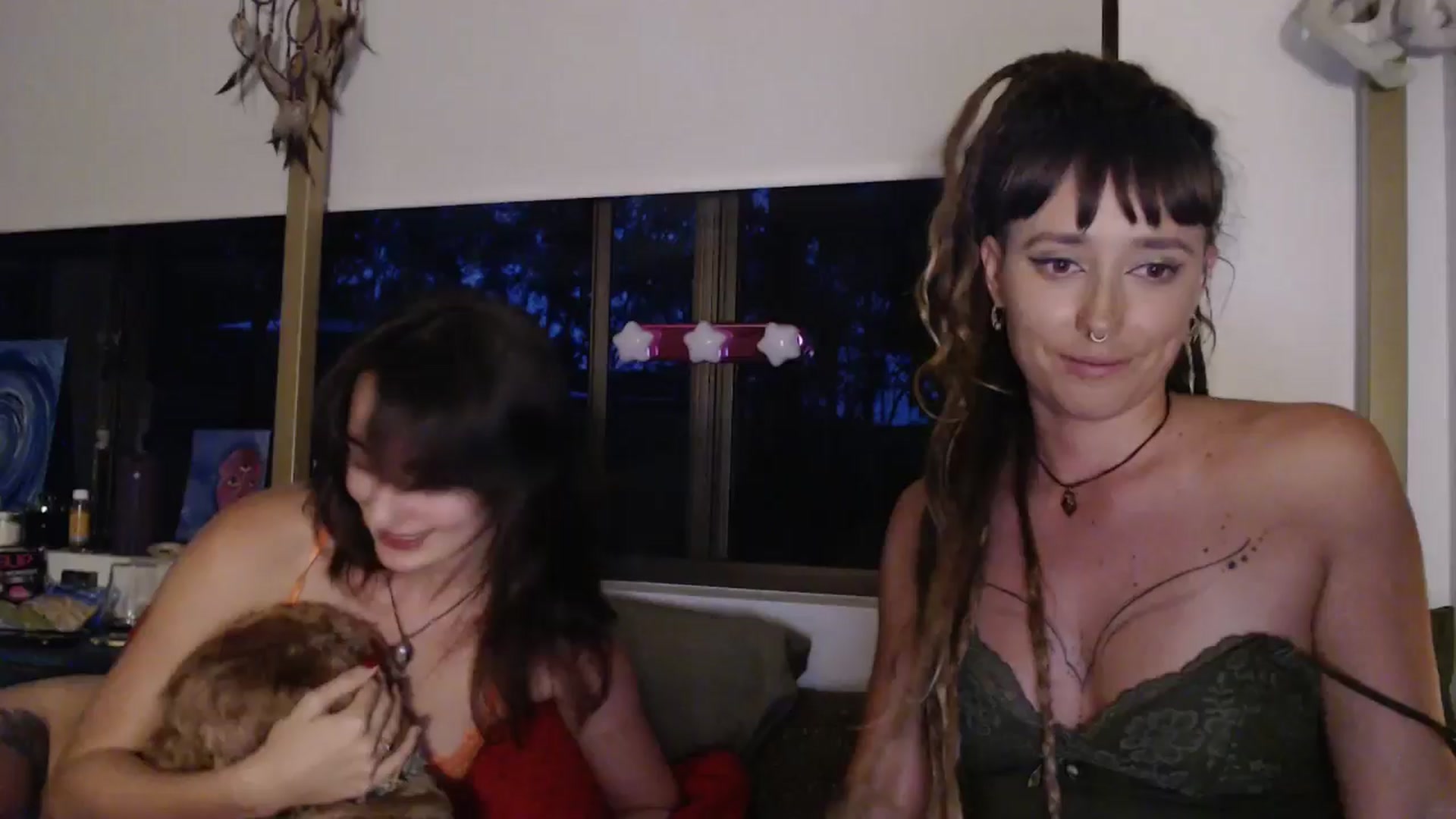Gallery image thumbnail from Saskia's myfreecams stream on, 11/15/2025, 08:36 image 18 of 20