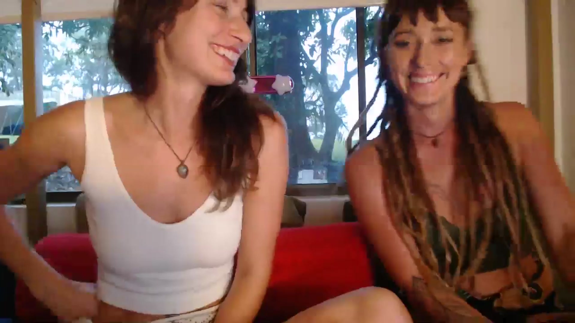 Gallery image thumbnail from Saskia's myfreecams stream on, 11/15/2025, 08:36 image 2 of 20