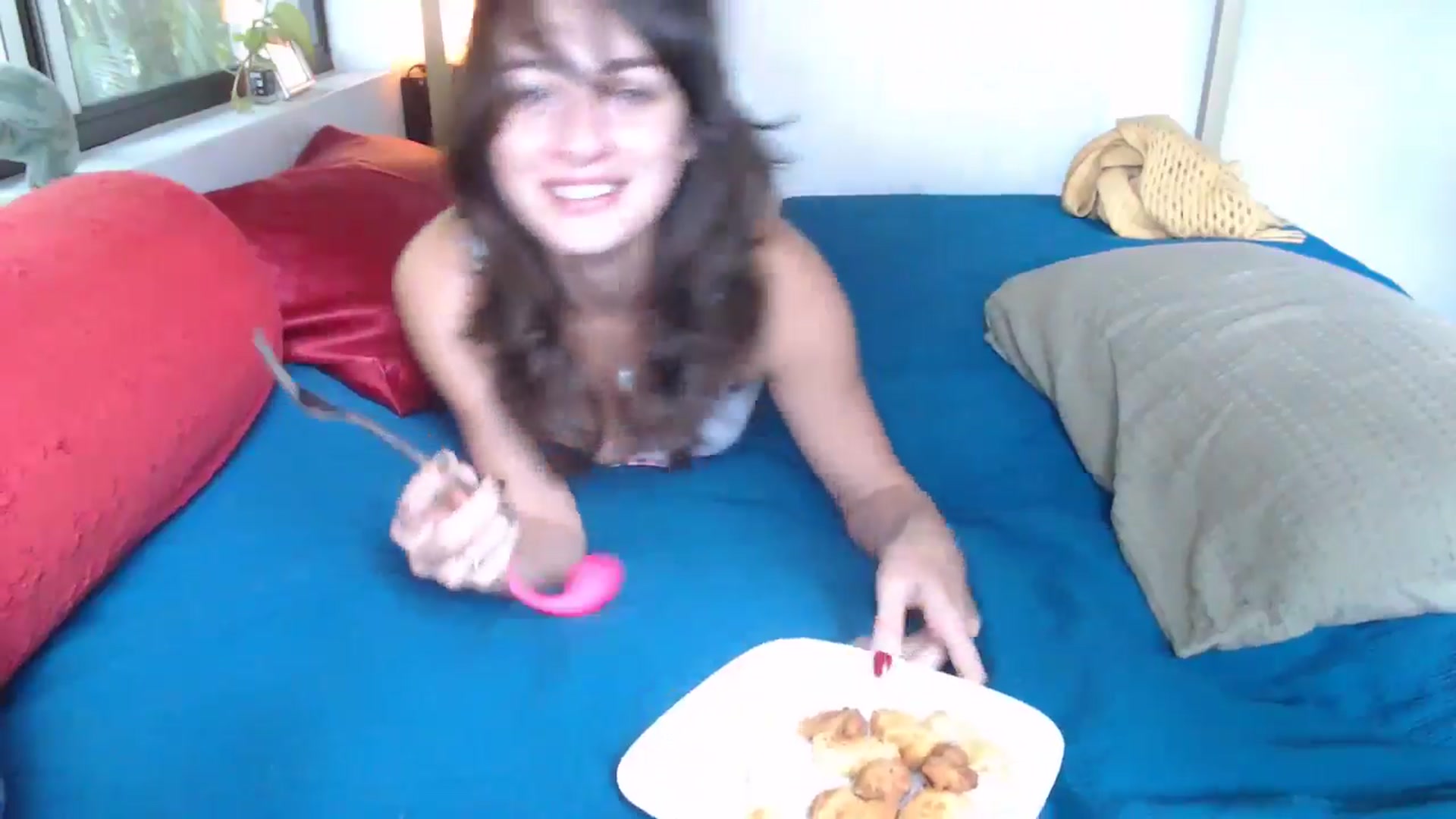 Gallery image thumbnail from Saskia's myfreecams stream on, 11/29/2025, 02:54 image 10 of 20