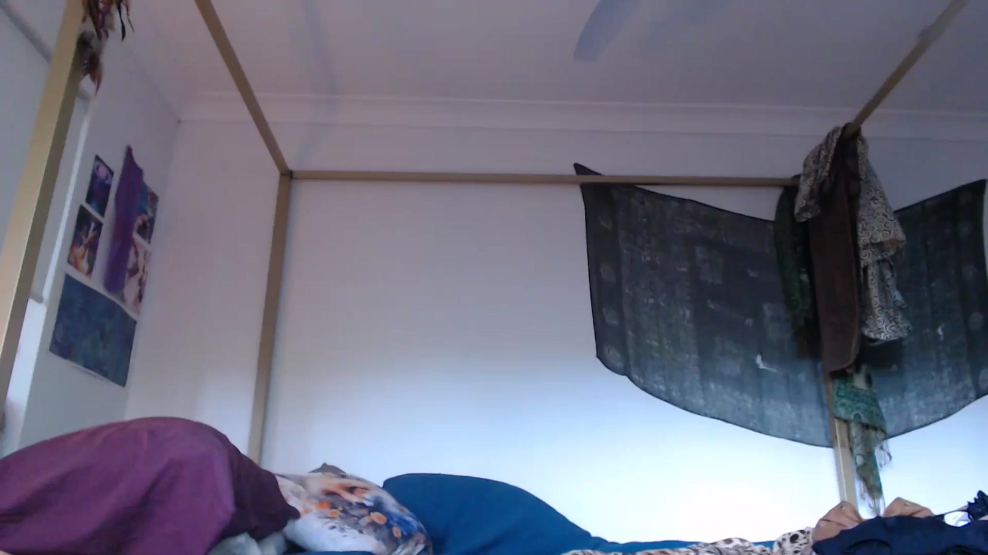 Gallery image thumbnail from Saskia's myfreecams stream on, 12/28/2025, 10:18 image 4 of 20