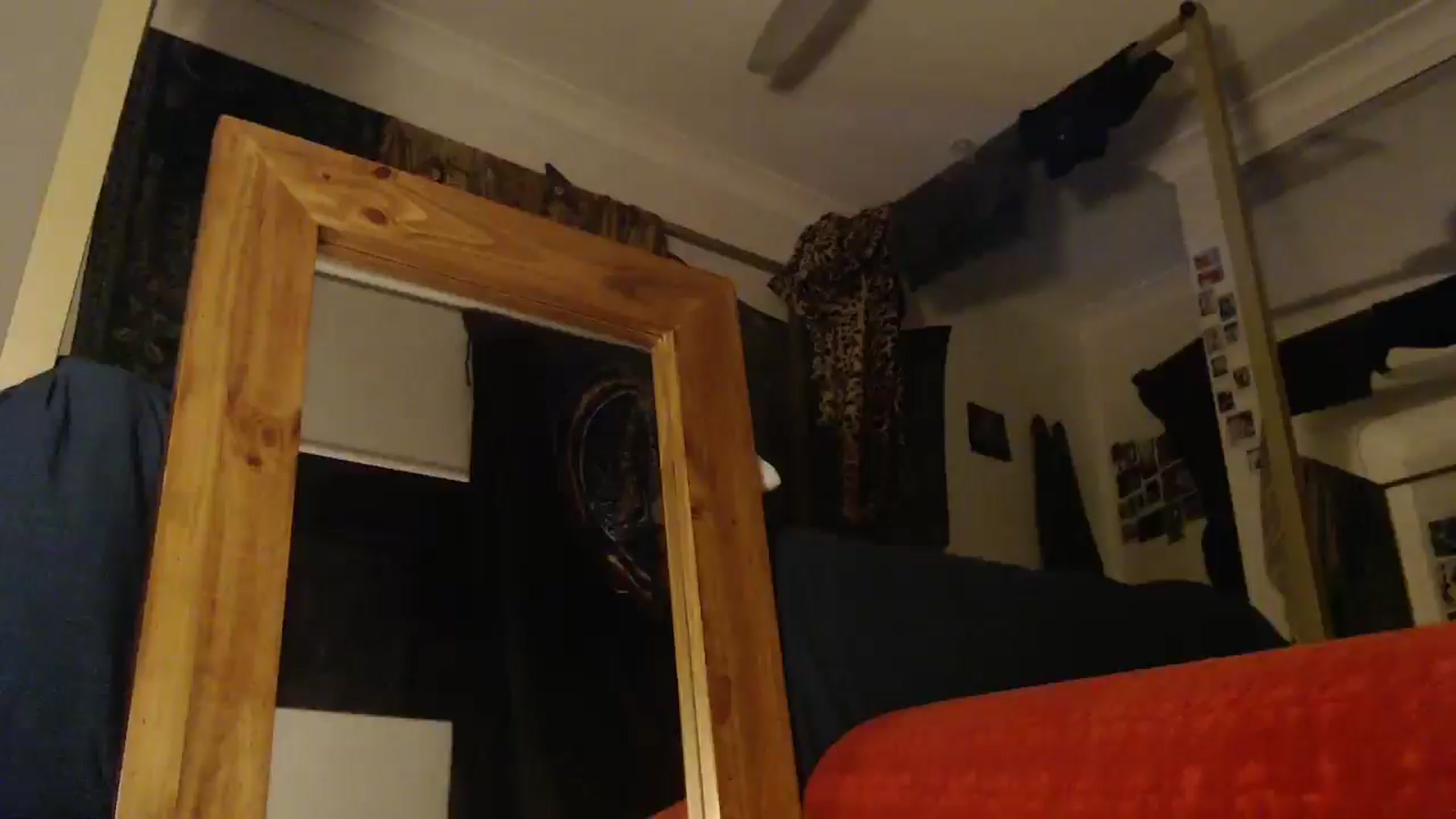 Gallery image thumbnail from Saskia's myfreecams stream on, 01/02/2026, 10:09 image 10 of 20