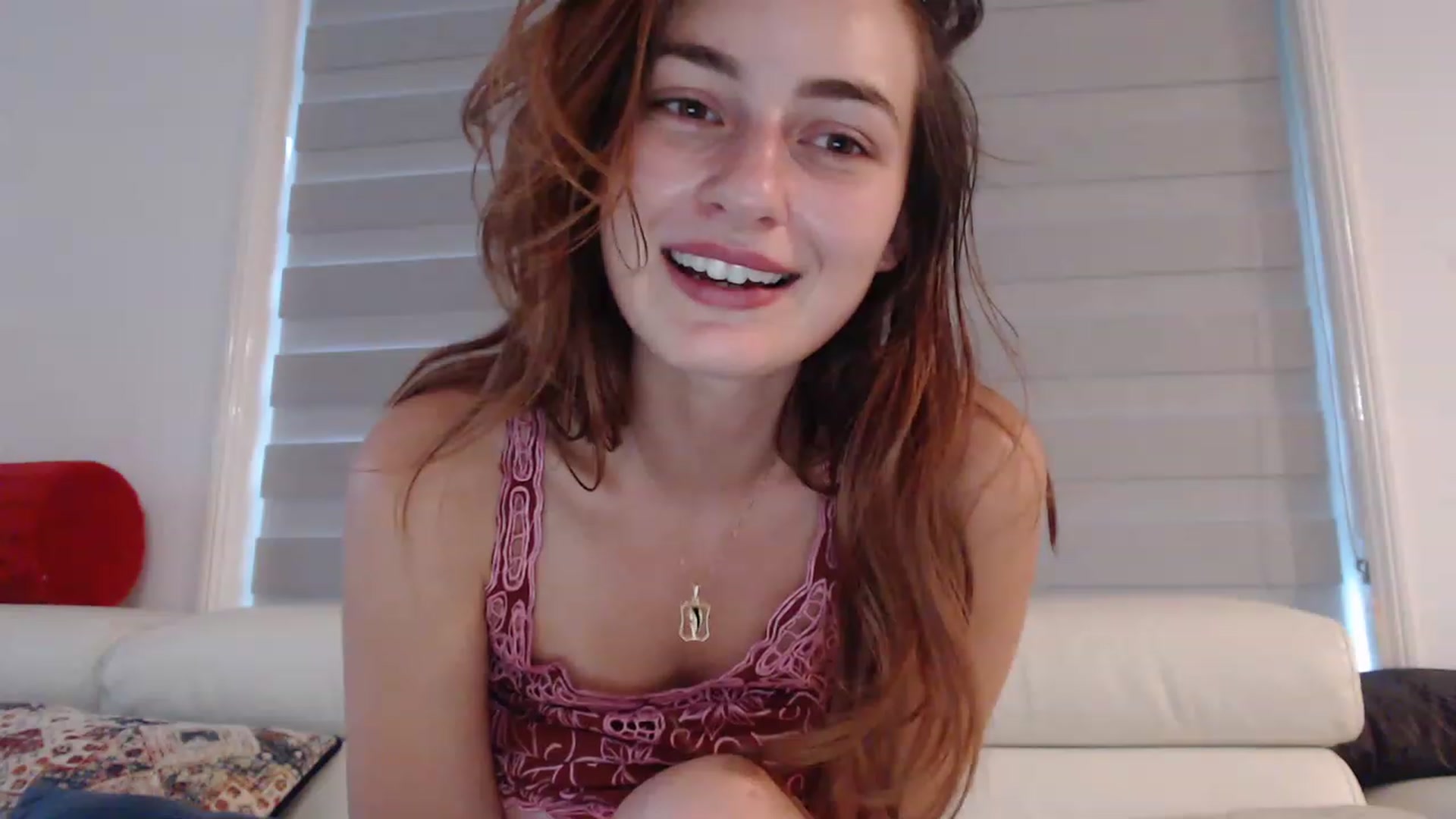 Gallery image thumbnail from Saskiia's myfreecams stream on, 02/01/2023, 08:20 image 12 of 20