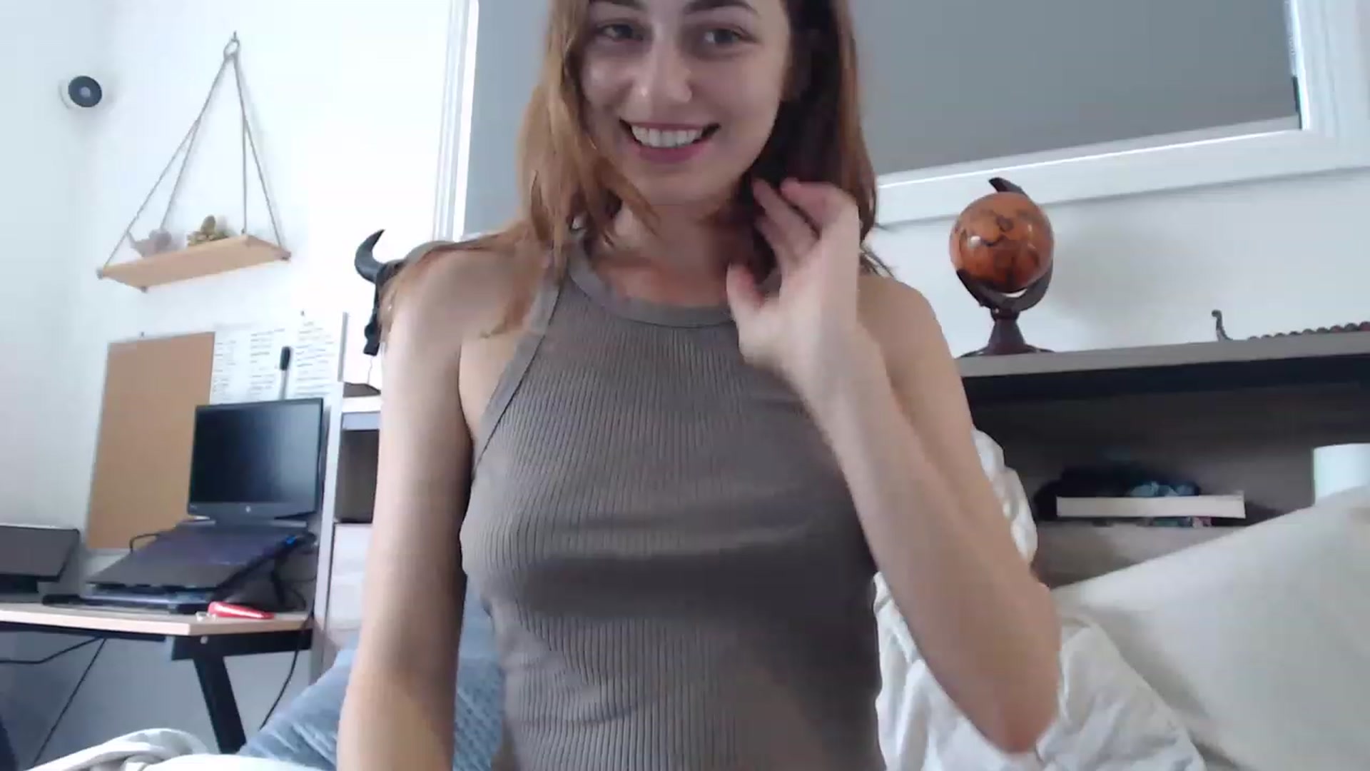 Gallery image thumbnail from Saskiia's myfreecams stream on, 02/04/2023, 24:43 image 16 of 20
