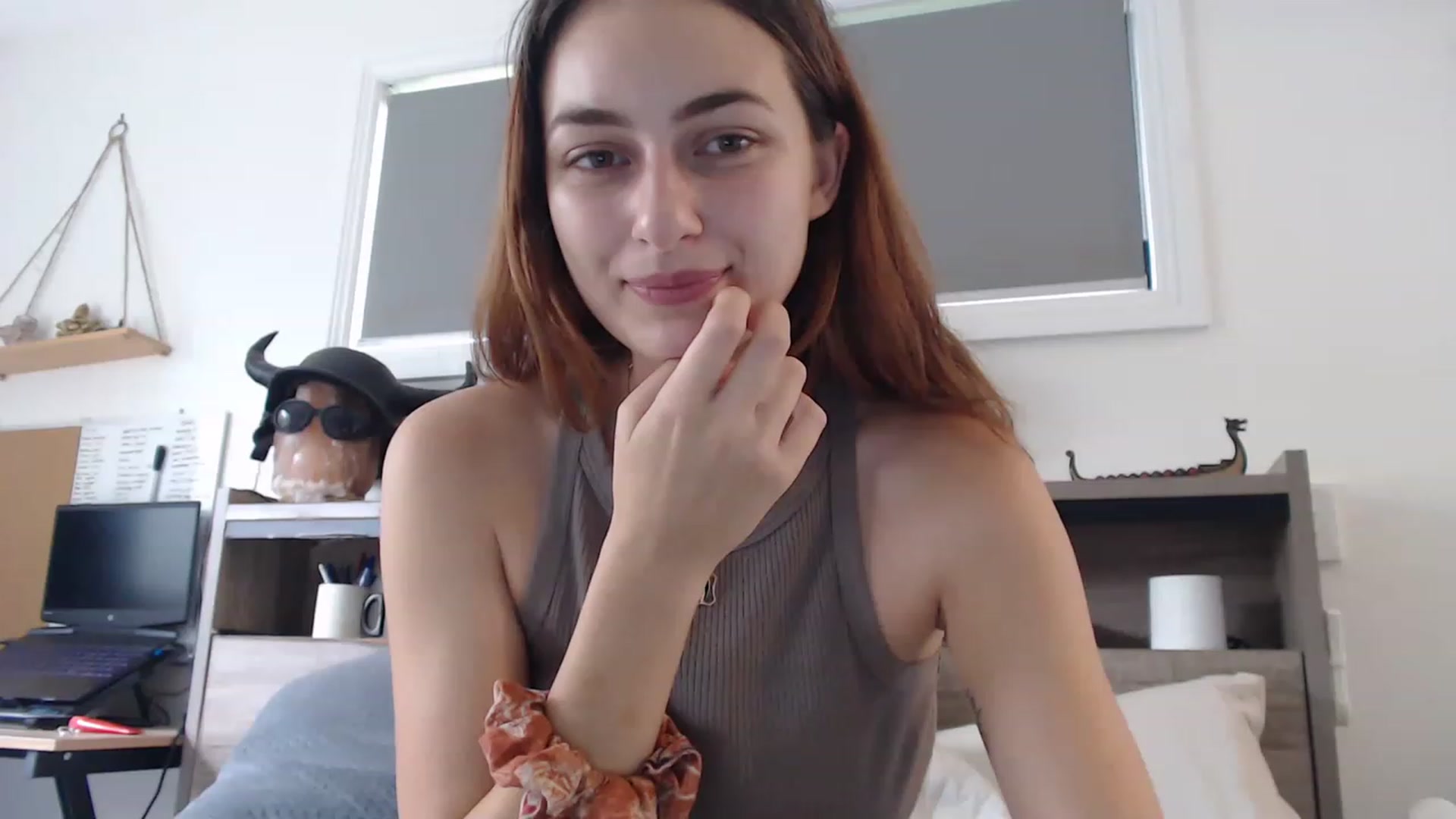 Gallery image thumbnail from Saskiia's myfreecams stream on, 02/04/2023, 01:18 image 8 of 20