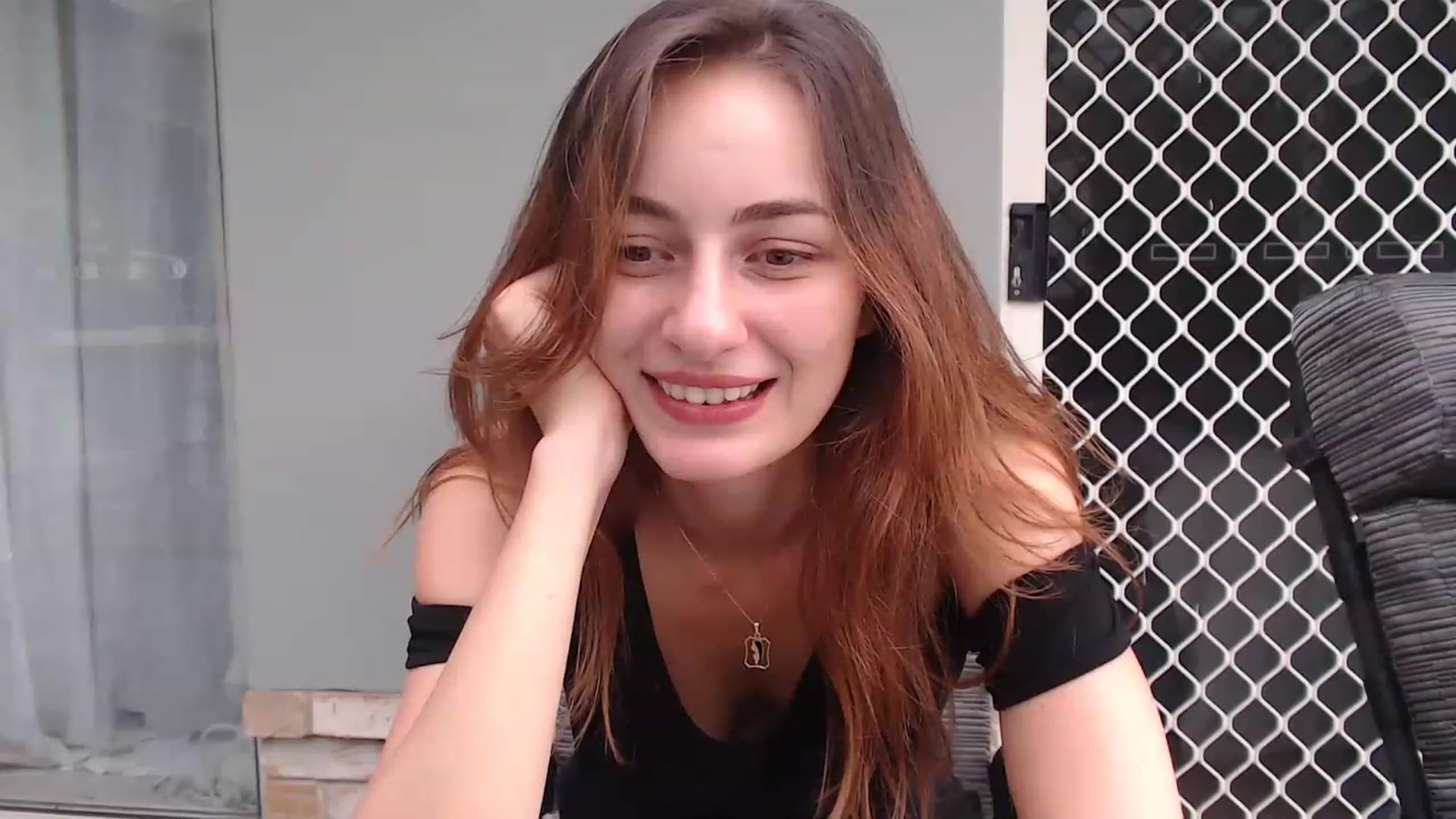 Gallery image thumbnail from Saskiia's myfreecams stream on, 02/09/2023, 08:33 image 14 of 20