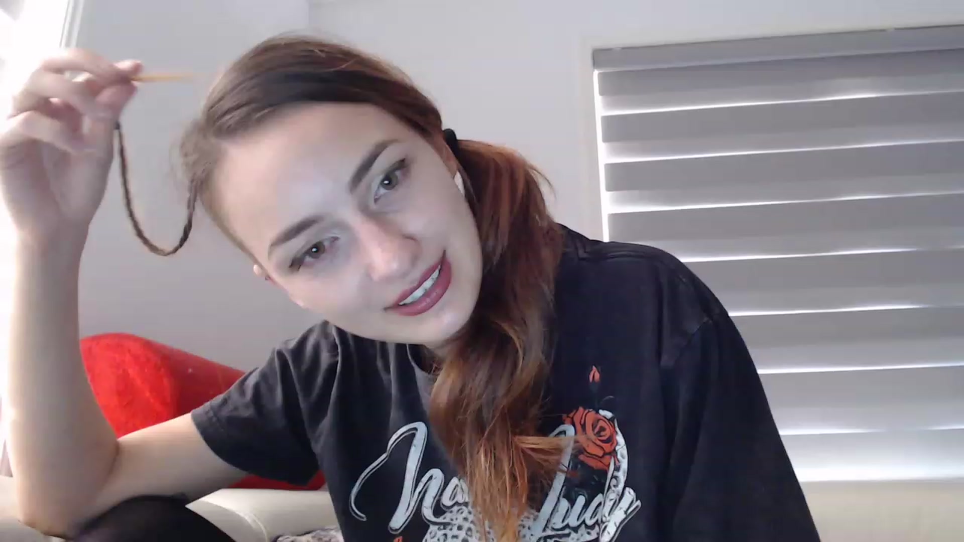 Gallery image thumbnail from Saskiia's myfreecams stream on, 02/13/2023, 07:40 image 5 of 20