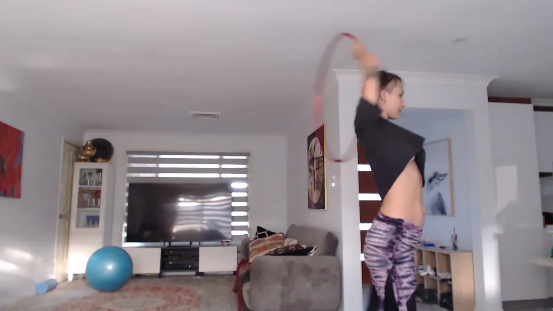 Gallery image thumbnail from Saskiia's myfreecams stream on, 02/13/2023, 07:40 image 18 of 20