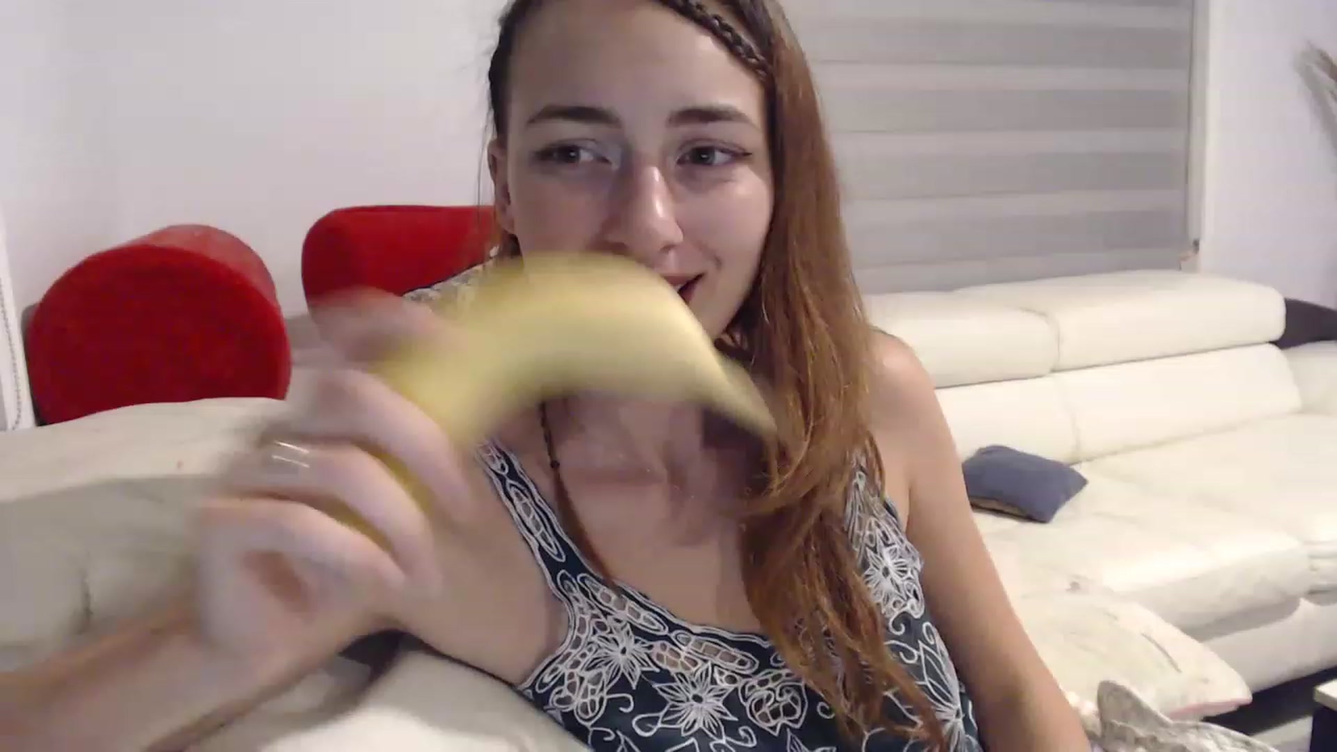 Gallery image thumbnail from Saskiia's myfreecams stream on, 02/14/2023, 09:23 image 7 of 20