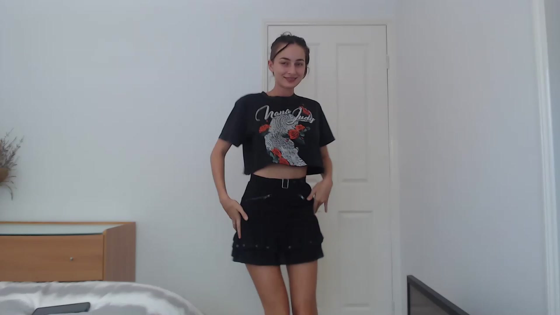 Gallery image thumbnail from Saskiia's myfreecams stream on, 02/18/2023, 03:32 image 15 of 20