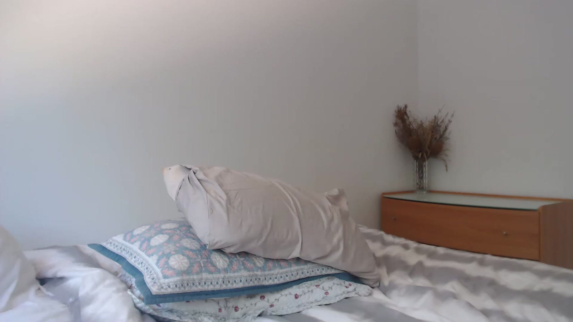 Gallery image thumbnail from Saskiia's myfreecams stream on, 02/18/2023, 03:56 image 6 of 20