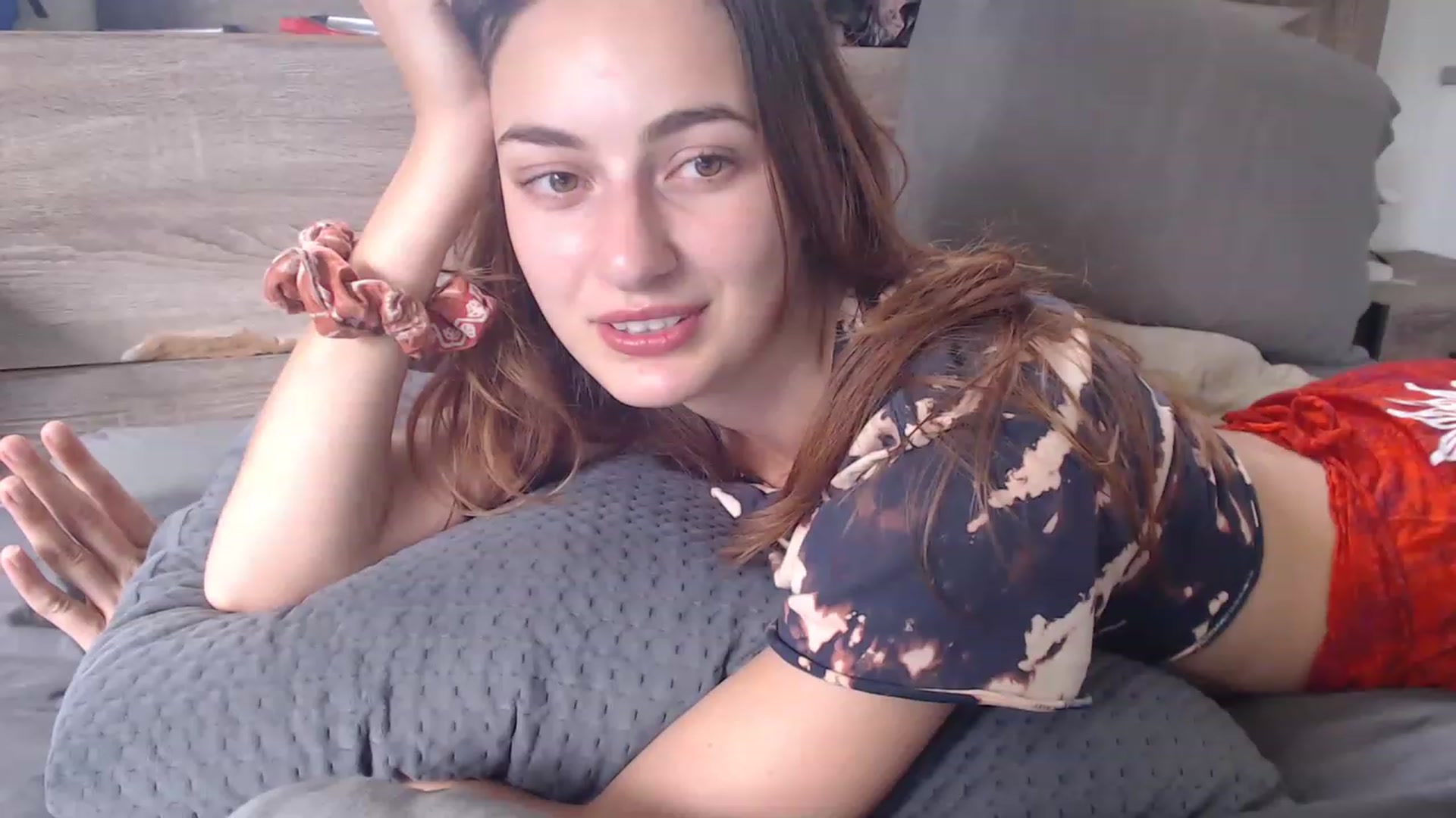 Gallery image thumbnail from Saskiia's myfreecams stream on, 03/08/2023, 04:43 image 3 of 20
