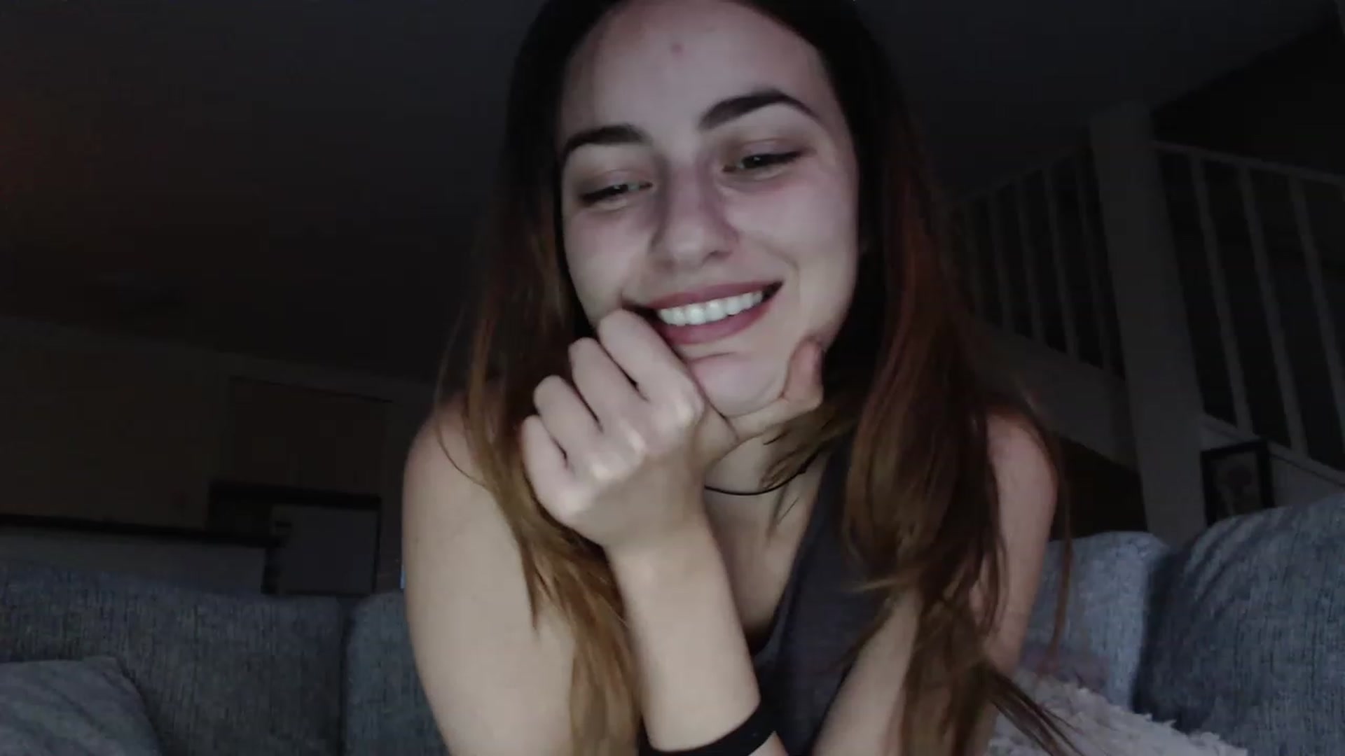 Gallery image thumbnail from Saskiia's myfreecams stream on, 04/28/2023, 07:22 image 19 of 20