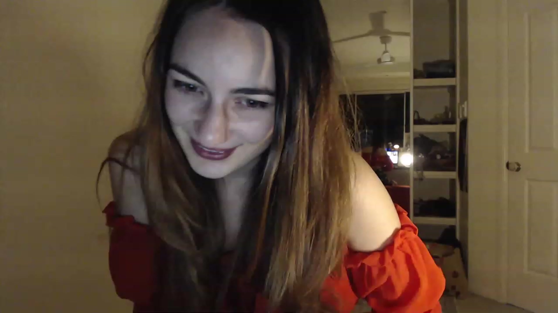 Gallery image thumbnail from Saskiia's myfreecams stream on, 05/06/2023, 13:52 image 2 of 20