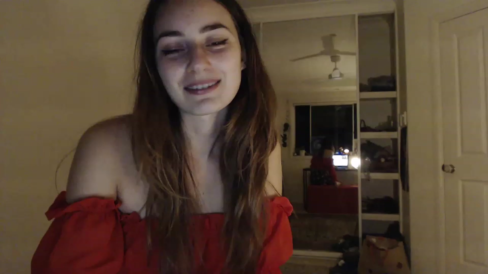 Gallery image thumbnail from Saskiia's myfreecams stream on, 05/06/2023, 13:52 image 9 of 20