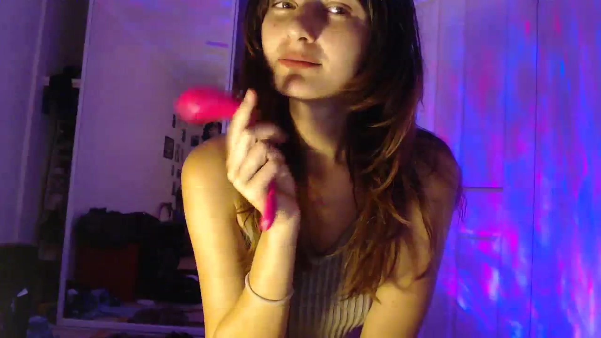 Gallery image thumbnail from Saskiia's myfreecams stream on, 09/06/2023, 12:27 image 13 of 20