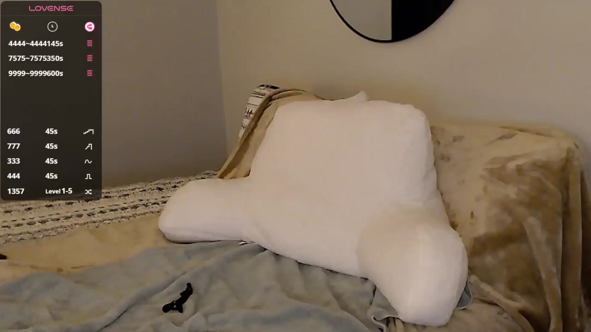Gallery image thumbnail from Sassssssssy's myfreecams stream on, 01/02/2026, 02:24 image 18 of 20