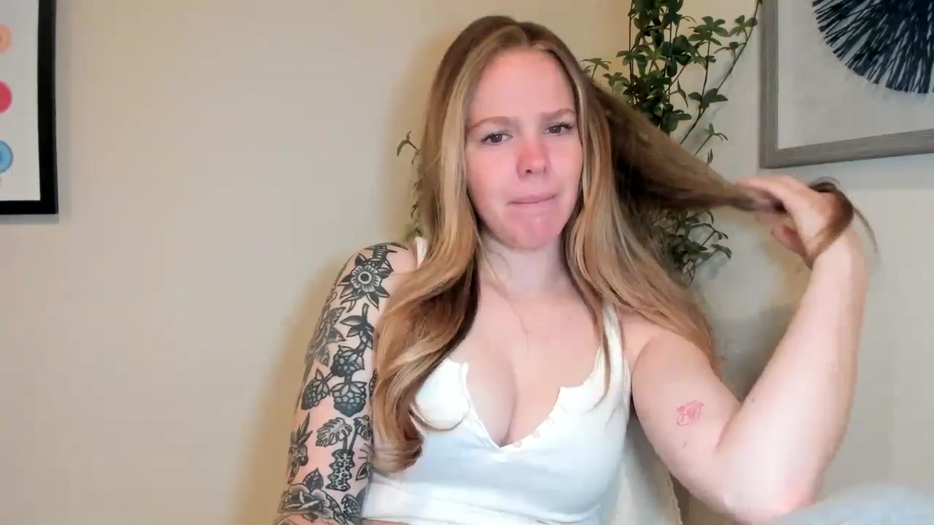 Gallery image thumbnail from Sasssykassy's myfreecams stream on, 05/17/2024, 17:42 image 8 of 20