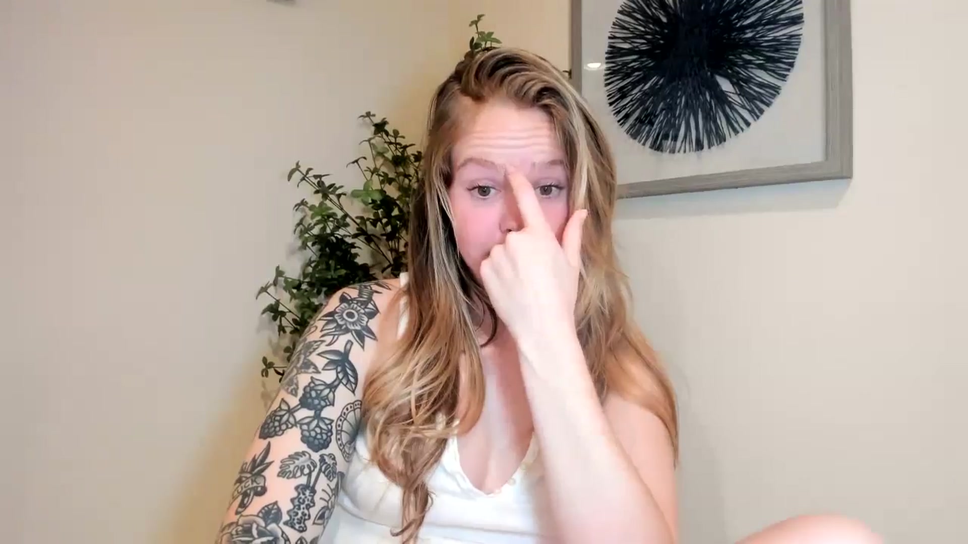 Gallery image thumbnail from Sasssykassy's myfreecams stream on, 05/18/2024, 01:16 image 15 of 20