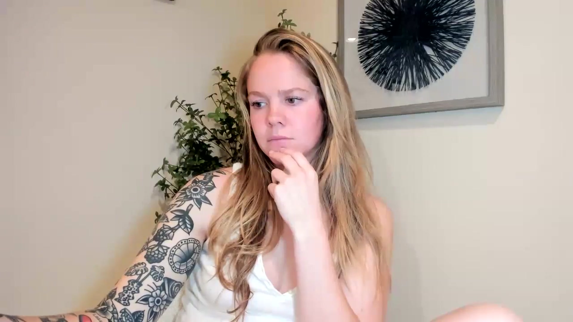 Gallery image thumbnail from Sasssykassy's myfreecams stream on, 05/18/2024, 01:16 image 16 of 20
