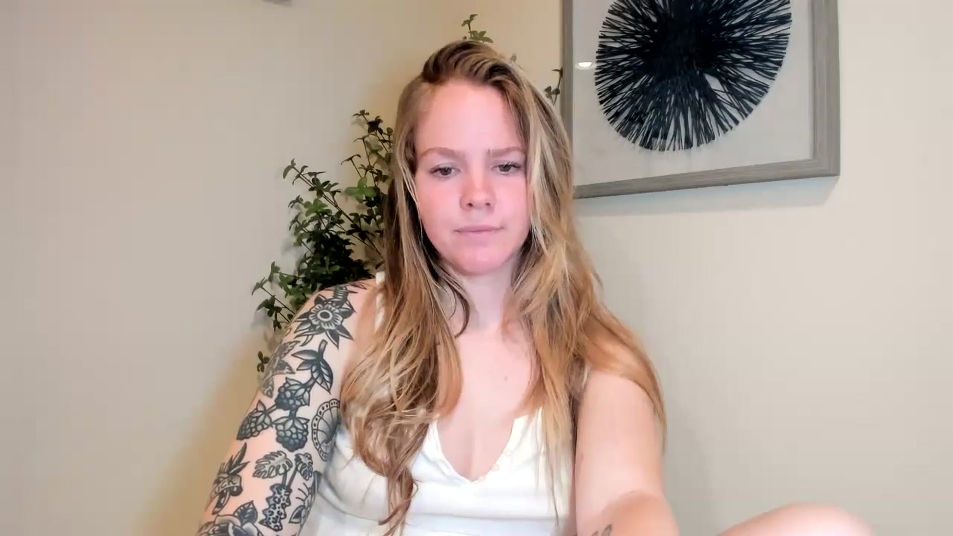 Gallery image thumbnail from Sasssykassy's myfreecams stream on, 05/18/2024, 01:16 image 13 of 20