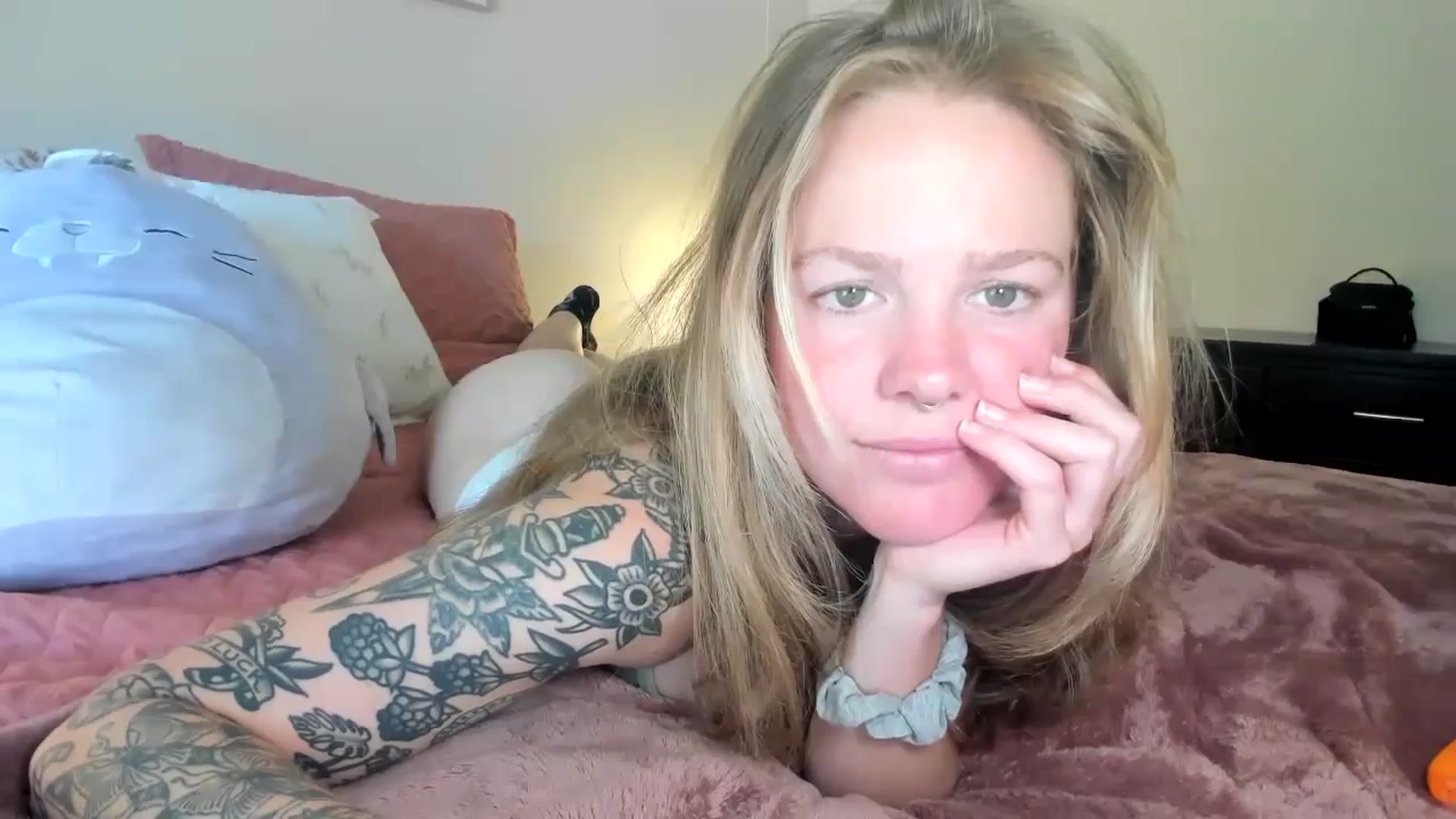 Gallery image thumbnail from Sasssykassy's myfreecams stream on, 06/04/2024, 18:48 image 9 of 20