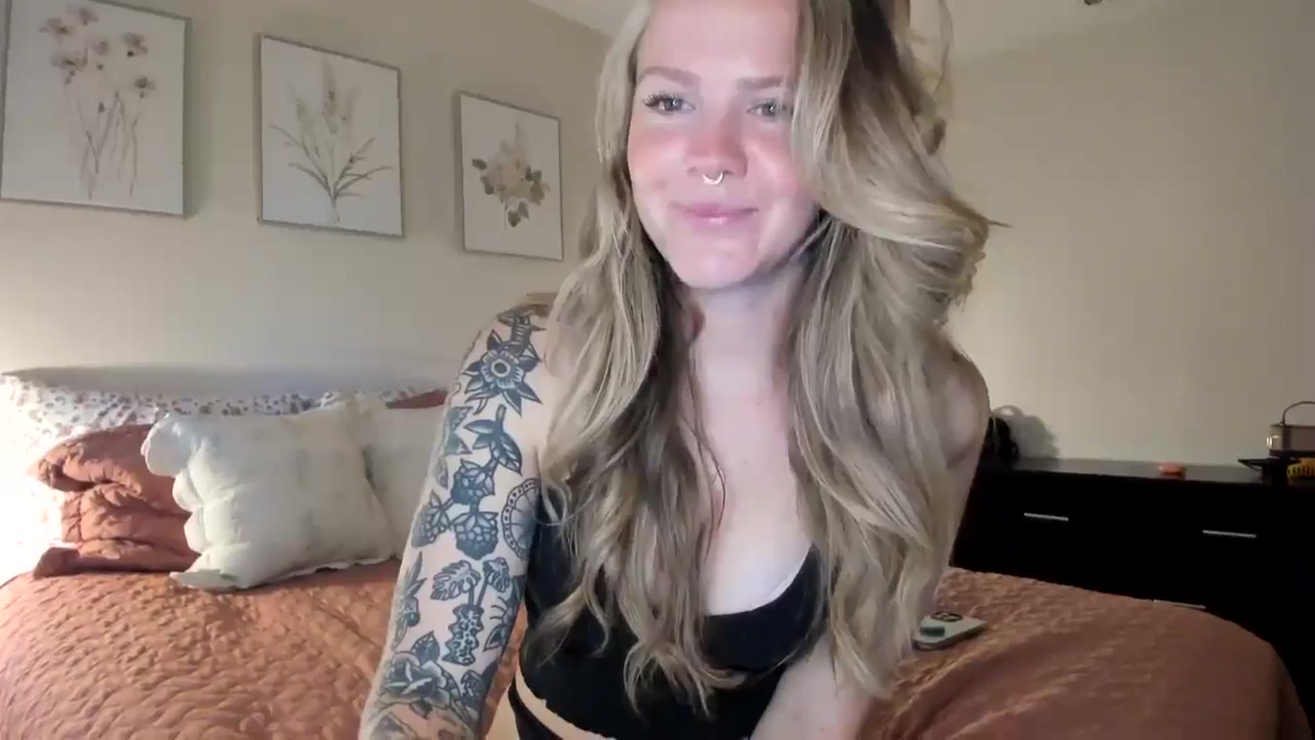 Gallery image thumbnail from Sasssykassy's myfreecams stream on, 08/08/2024, 01:59 image 9 of 20
