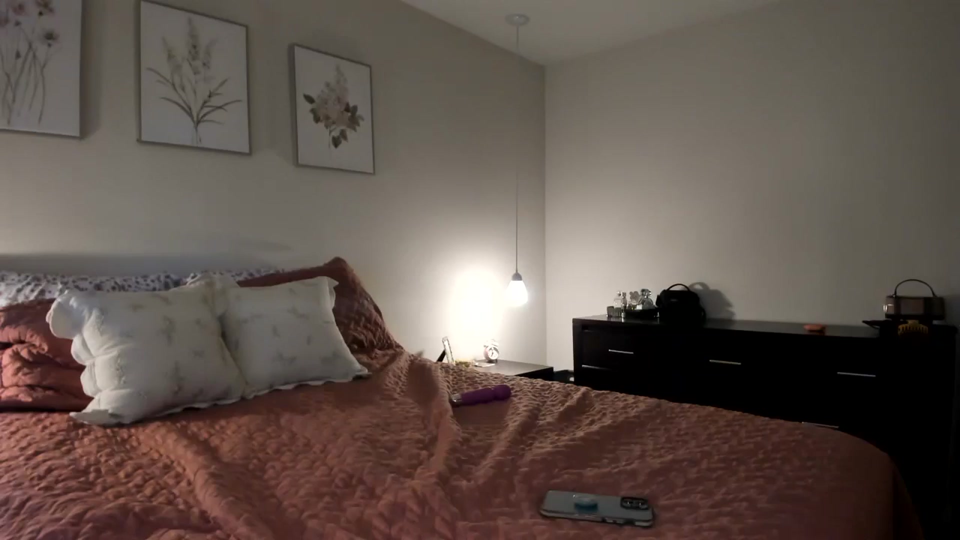 Gallery image thumbnail from Sasssykassy's myfreecams stream on, 08/08/2024, 01:59 image 10 of 20