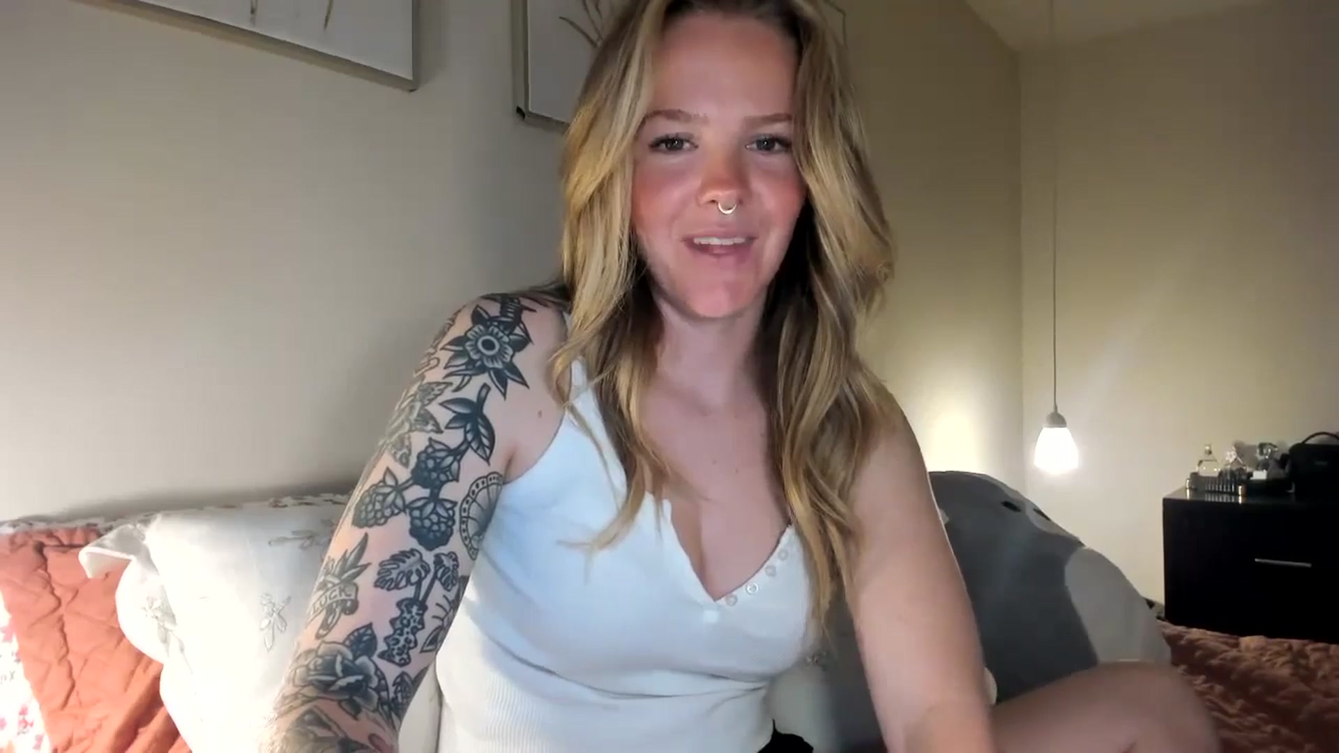 Gallery image thumbnail from Sasssykassy's myfreecams stream on, 09/03/2024, 01:00 image 5 of 20