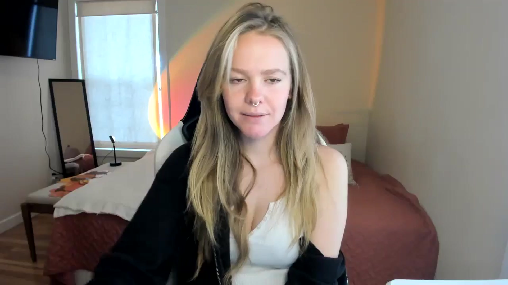 Gallery image thumbnail from Sasssykassy's myfreecams stream on, 10/31/2024, 21:02 image 19 of 20