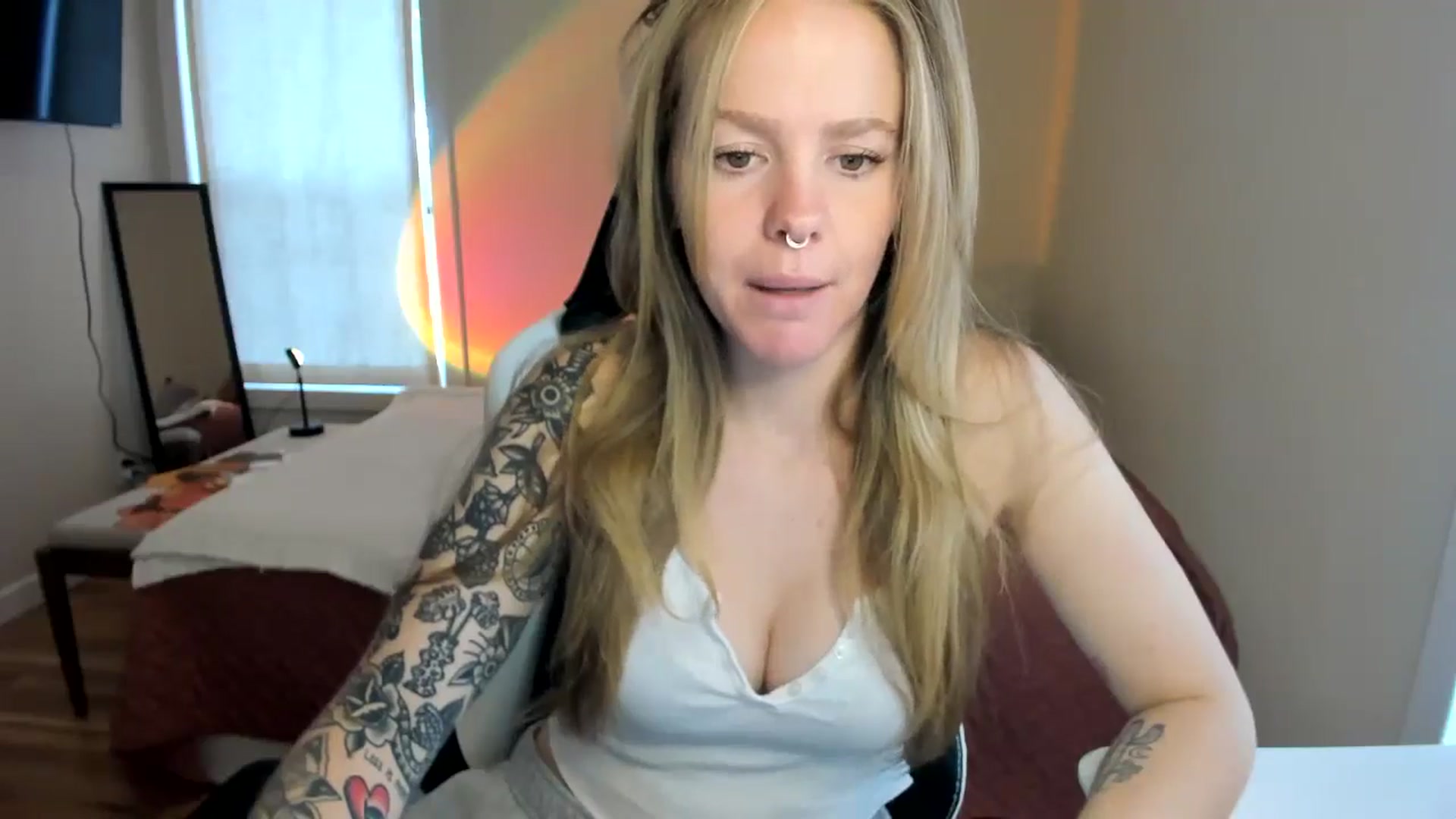 Gallery image thumbnail from Sasssykassy's myfreecams stream on, 10/31/2024, 21:02 image 2 of 20