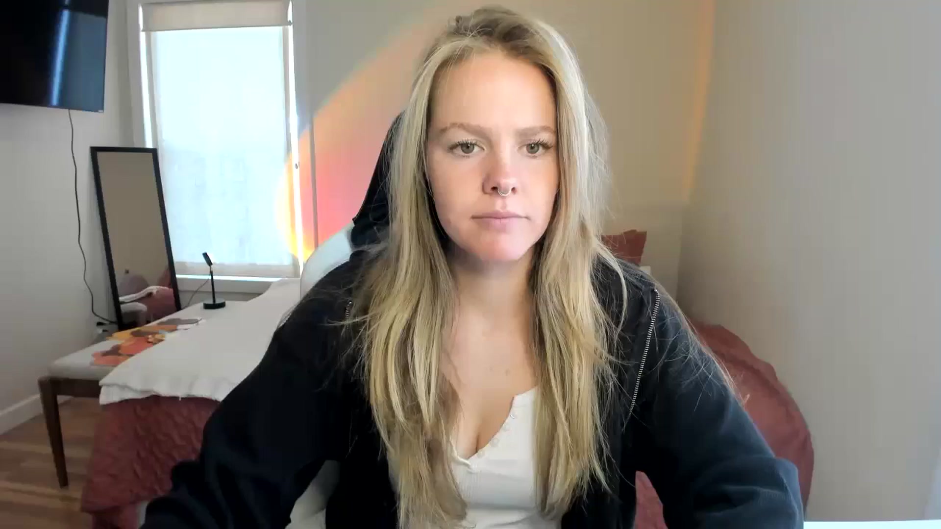 Gallery image thumbnail from Sasssykassy's myfreecams stream on, 10/31/2024, 21:02 image 9 of 20