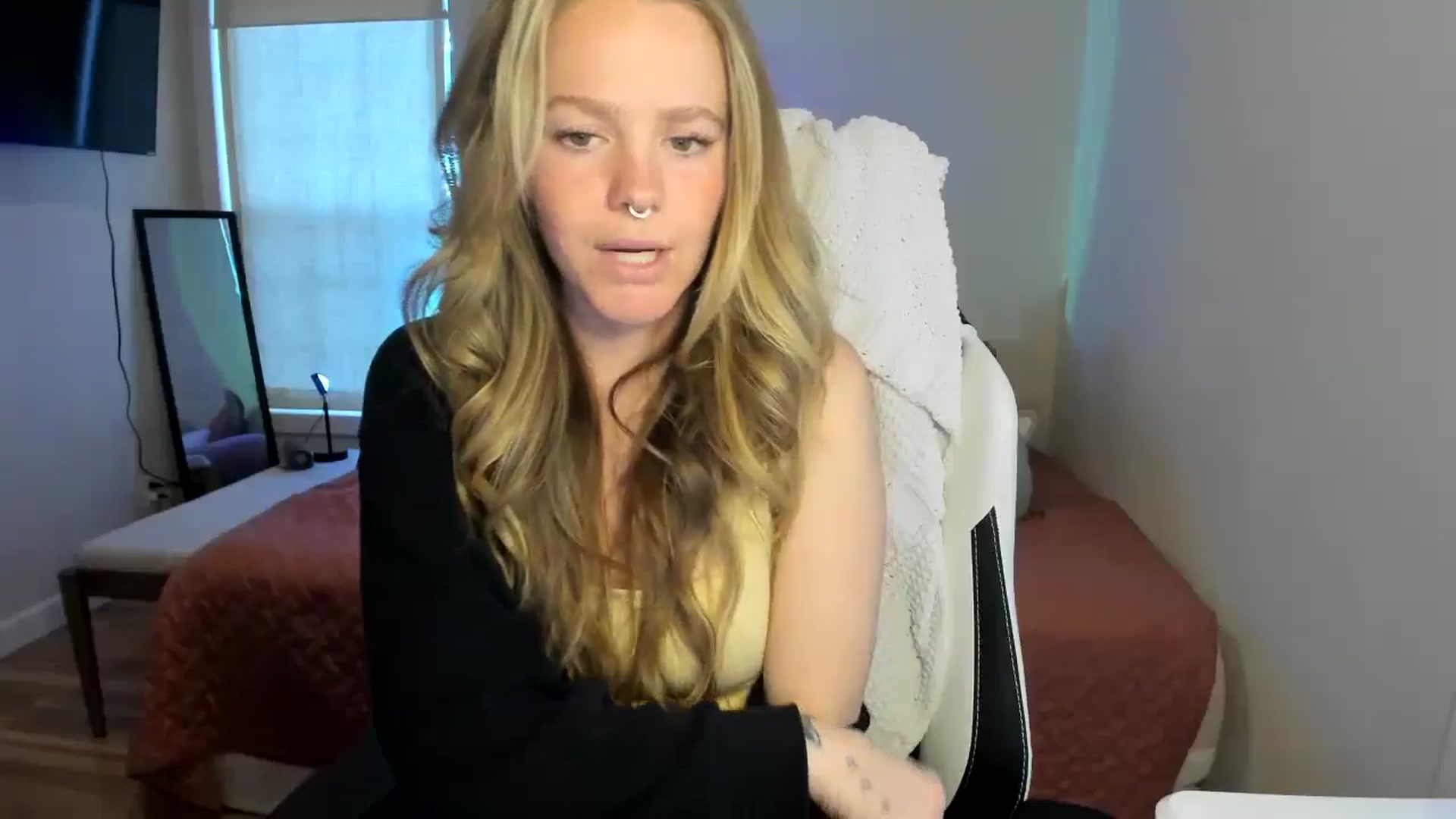 Gallery image thumbnail from Sasssykassy's myfreecams stream on, 11/04/2024, 23:20 image 7 of 20