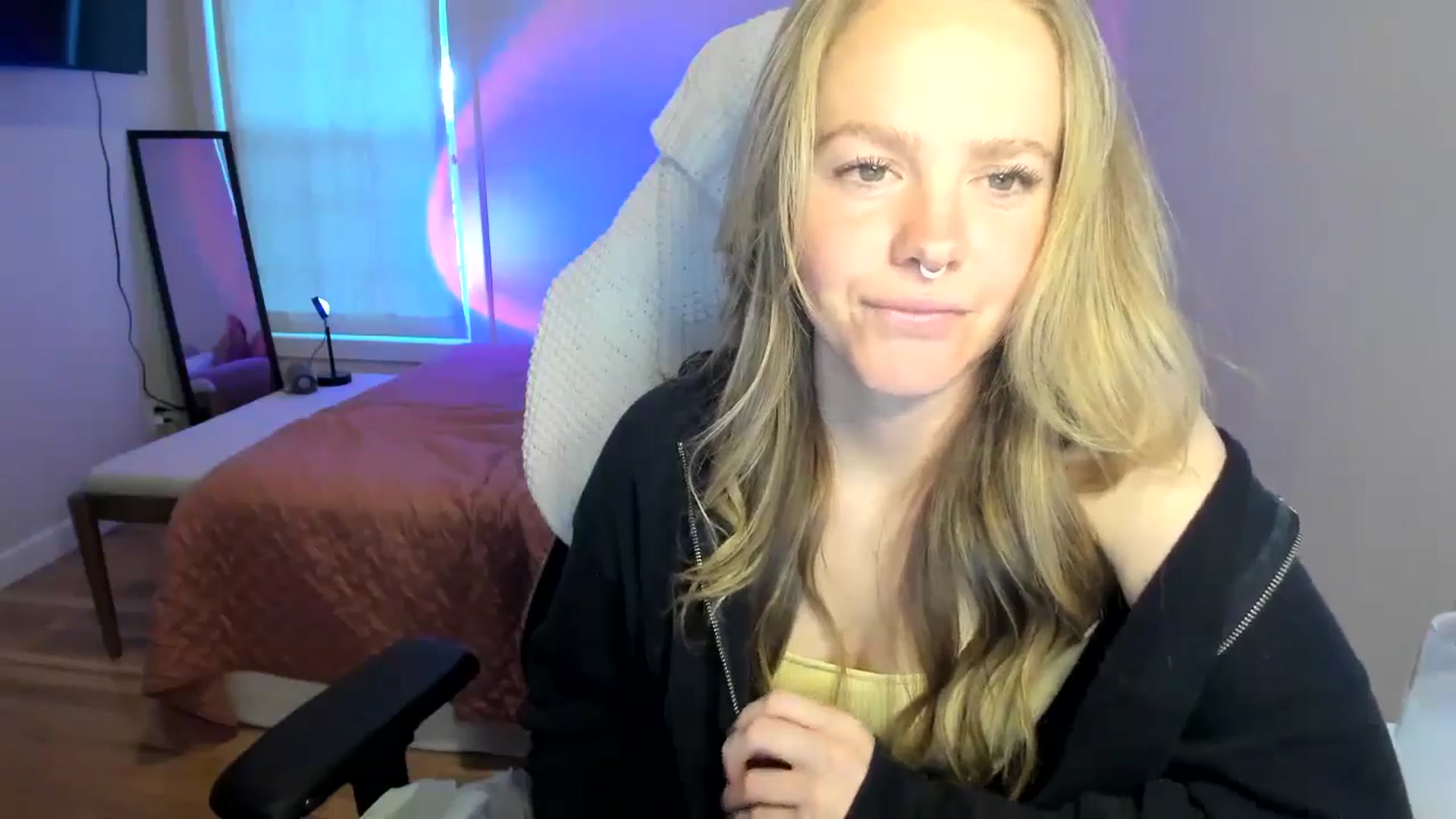 Gallery image thumbnail from Sasssykassy's myfreecams stream on, 11/05/2024, 24:24 image 5 of 20