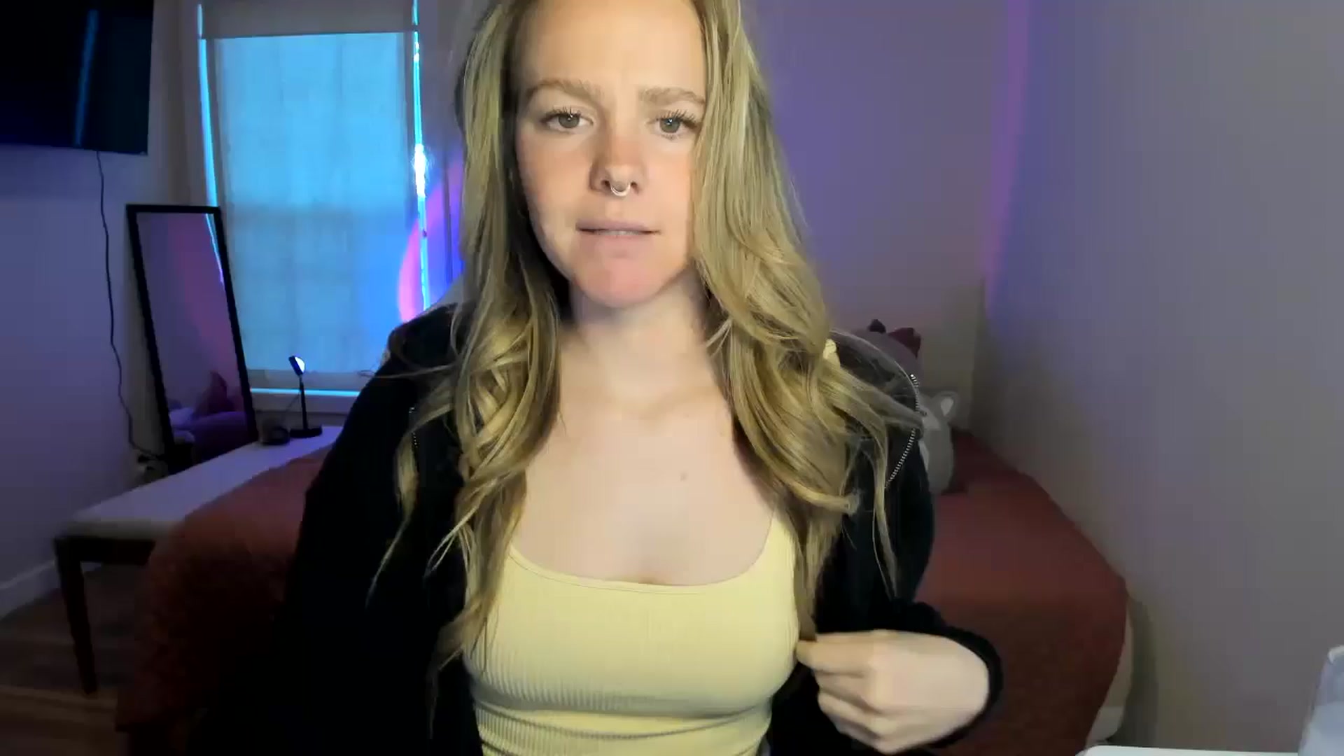 Gallery image thumbnail from Sasssykassy's myfreecams stream on, 11/05/2024, 24:24 image 1 of 20