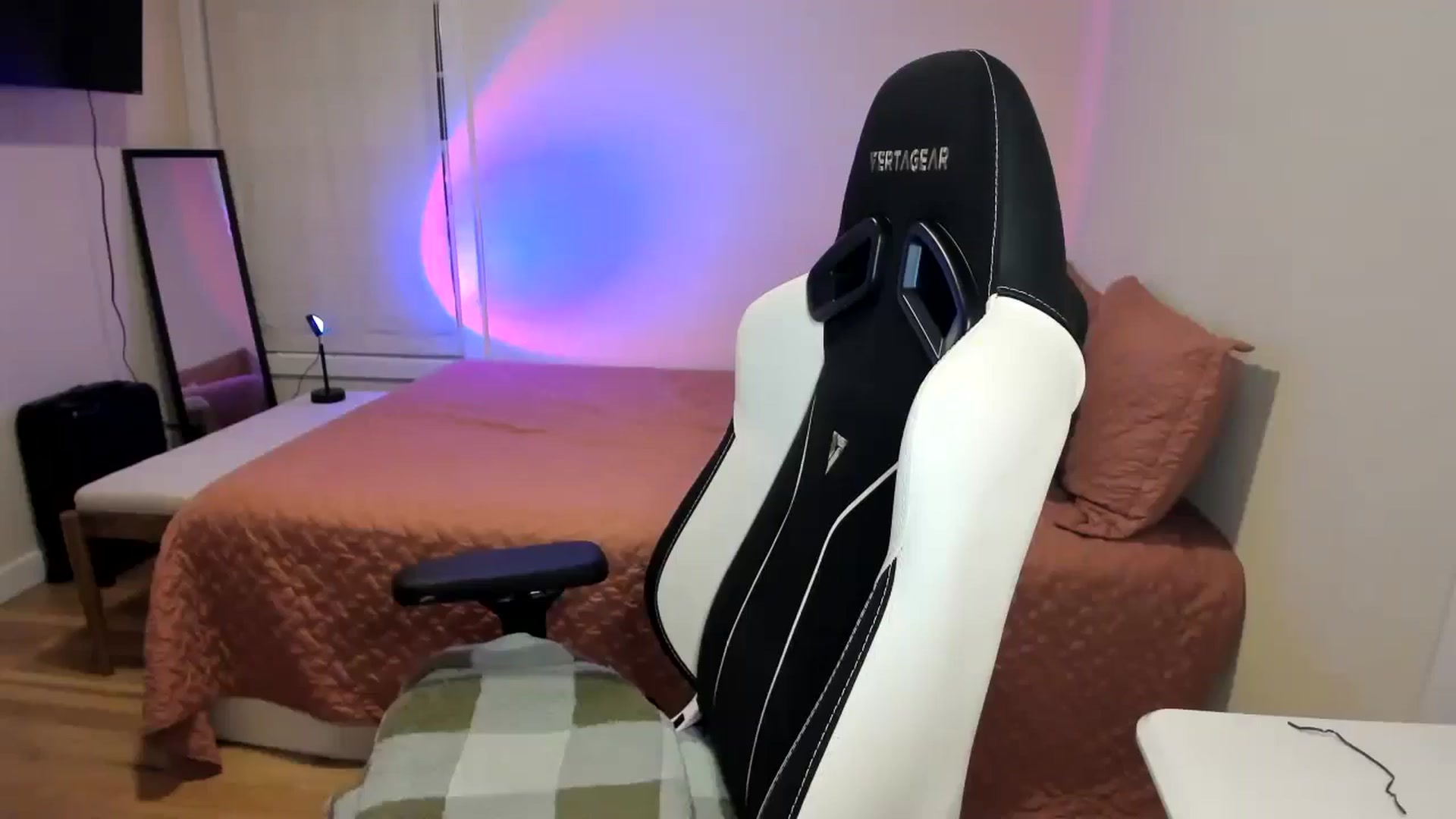 Gallery image thumbnail from Sasssykassy's myfreecams stream on, 11/09/2024, 01:54 image 2 of 20