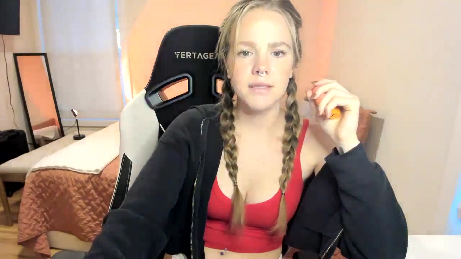 Gallery image thumbnail from Sasssykassy's myfreecams stream on, 11/12/2024, 01:06 image 15 of 20