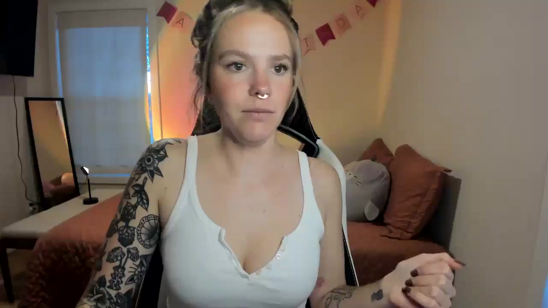 Gallery image thumbnail from Sasssykassy's myfreecams stream on, 11/24/2024, 24:56 image 16 of 20