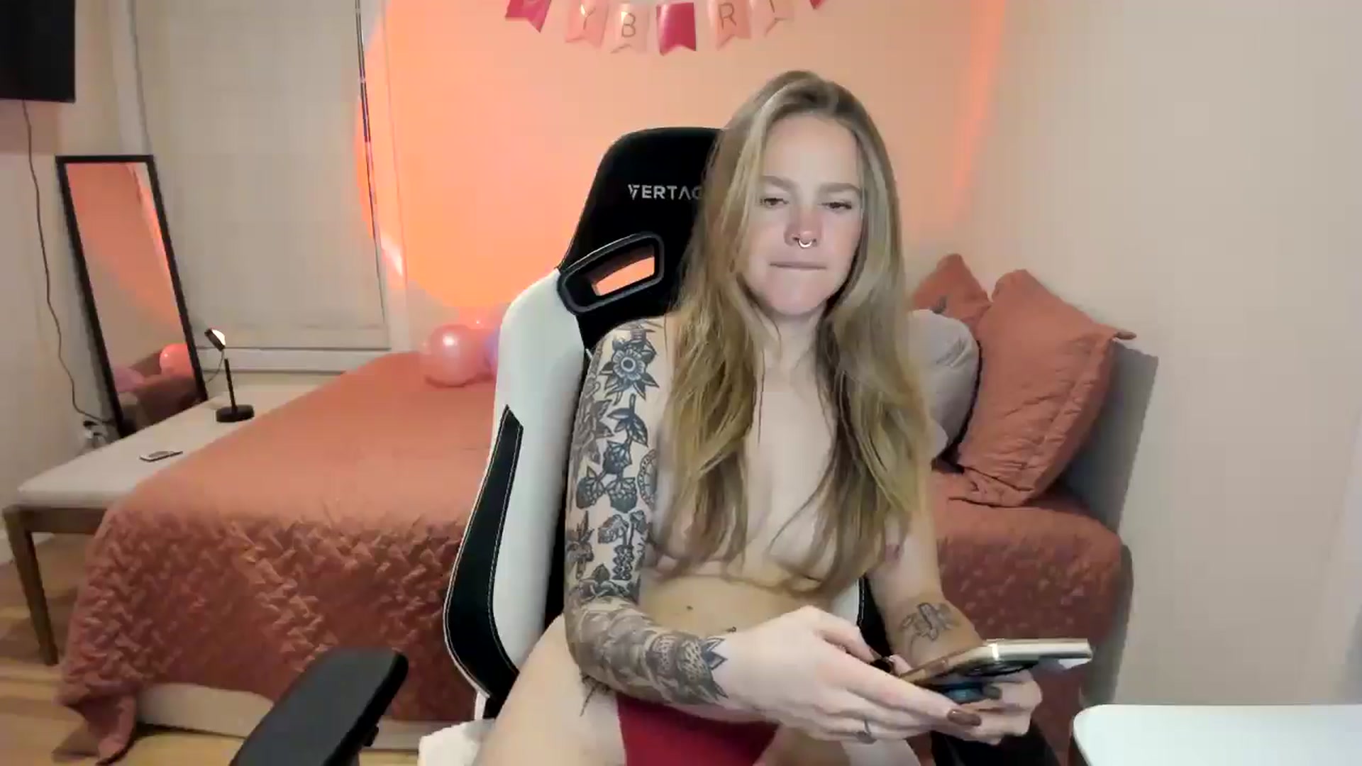 Gallery image thumbnail from Sasssykassy's myfreecams stream on, 11/25/2024, 01:58 image 14 of 20
