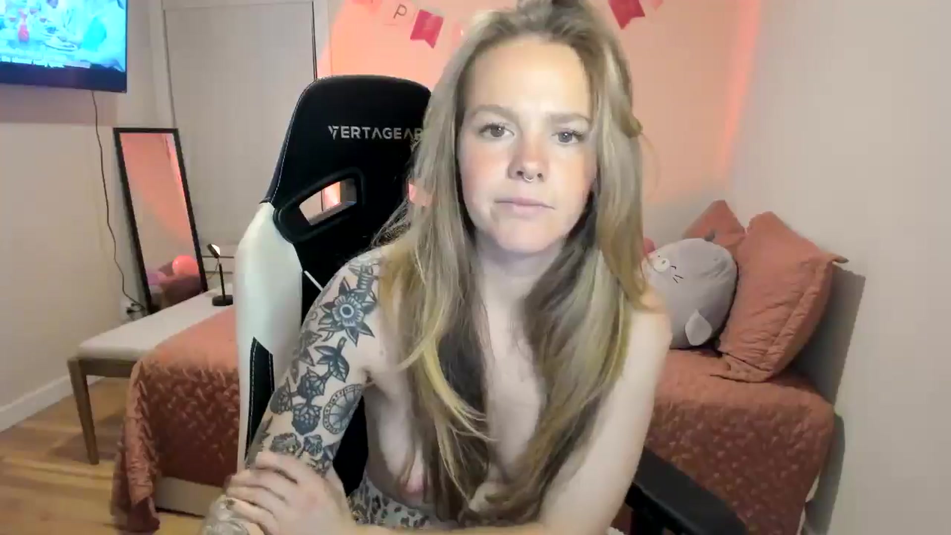 Gallery image thumbnail from Sasssykassy's myfreecams stream on, 11/27/2024, 03:05 image 4 of 20